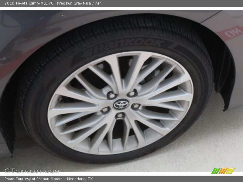 Predawn Gray Mica / Ash 2018 Toyota Camry XLE V6