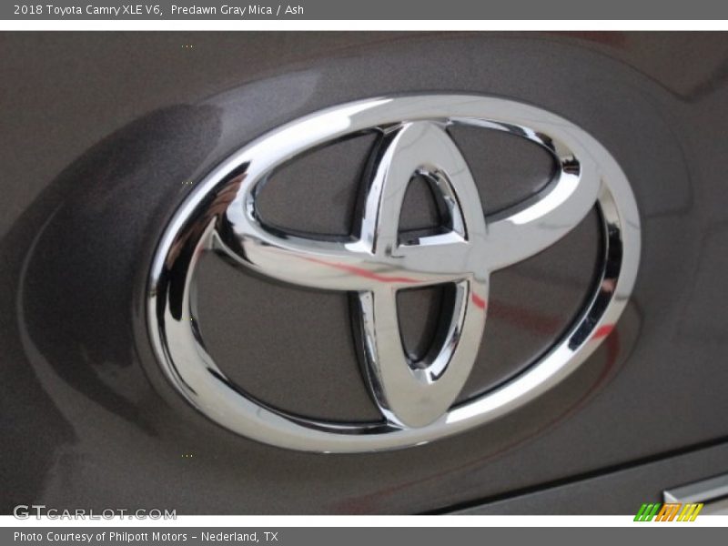 Predawn Gray Mica / Ash 2018 Toyota Camry XLE V6