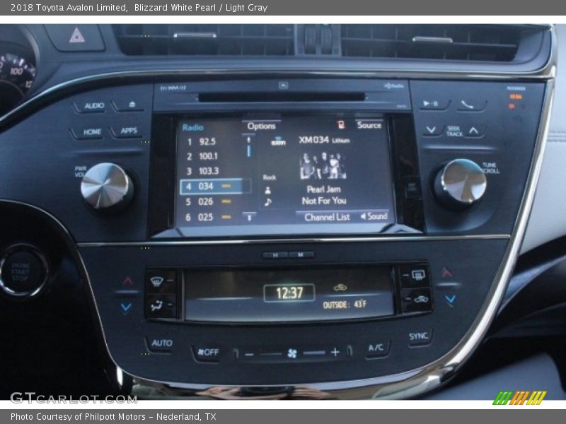 Blizzard White Pearl / Light Gray 2018 Toyota Avalon Limited