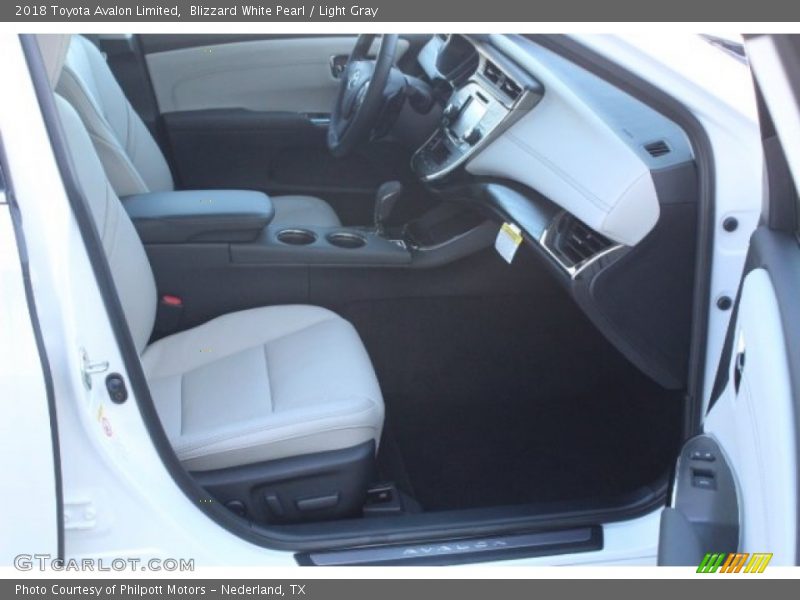 Blizzard White Pearl / Light Gray 2018 Toyota Avalon Limited