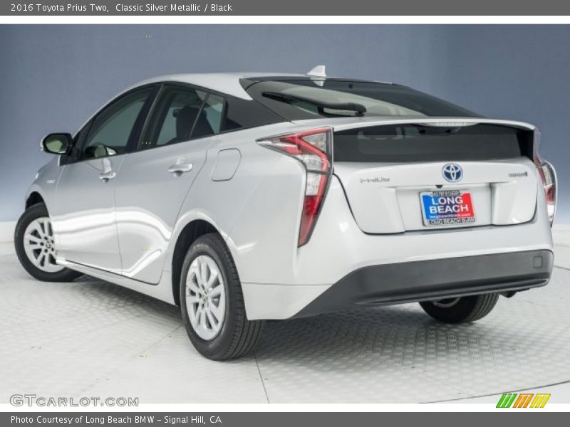 Classic Silver Metallic / Black 2016 Toyota Prius Two