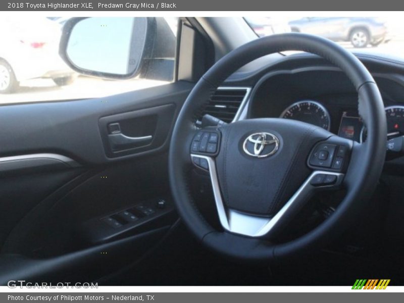 Predawn Gray Mica / Black 2018 Toyota Highlander XLE