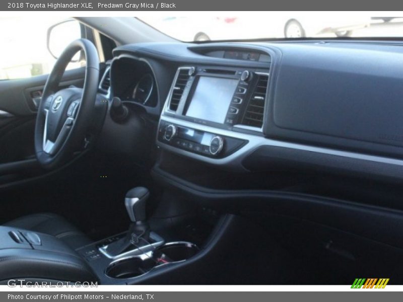 Predawn Gray Mica / Black 2018 Toyota Highlander XLE