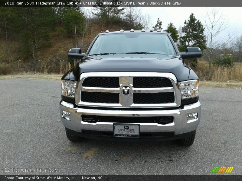 Brilliant Black Crystal Pearl / Black/Diesel Gray 2018 Ram 3500 Tradesman Crew Cab 4x4 Chassis