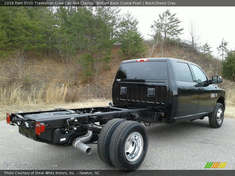 Brilliant Black Crystal Pearl / Black/Diesel Gray 2018 Ram 3500 Tradesman Crew Cab 4x4 Chassis