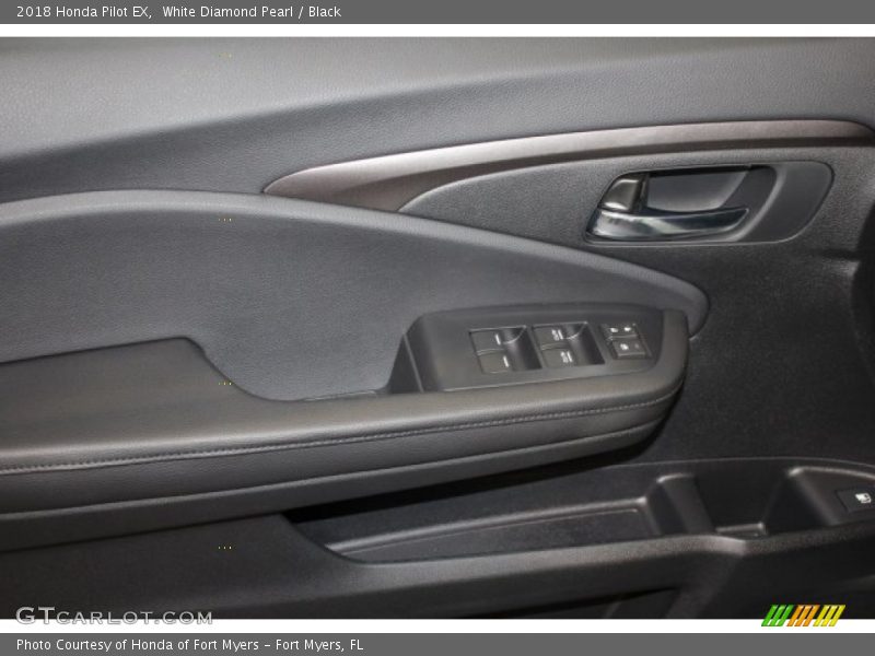 White Diamond Pearl / Black 2018 Honda Pilot EX