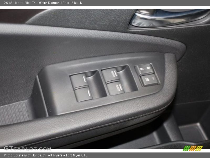 White Diamond Pearl / Black 2018 Honda Pilot EX