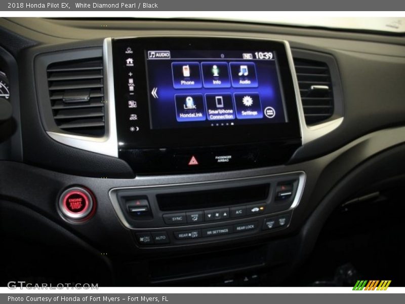 White Diamond Pearl / Black 2018 Honda Pilot EX