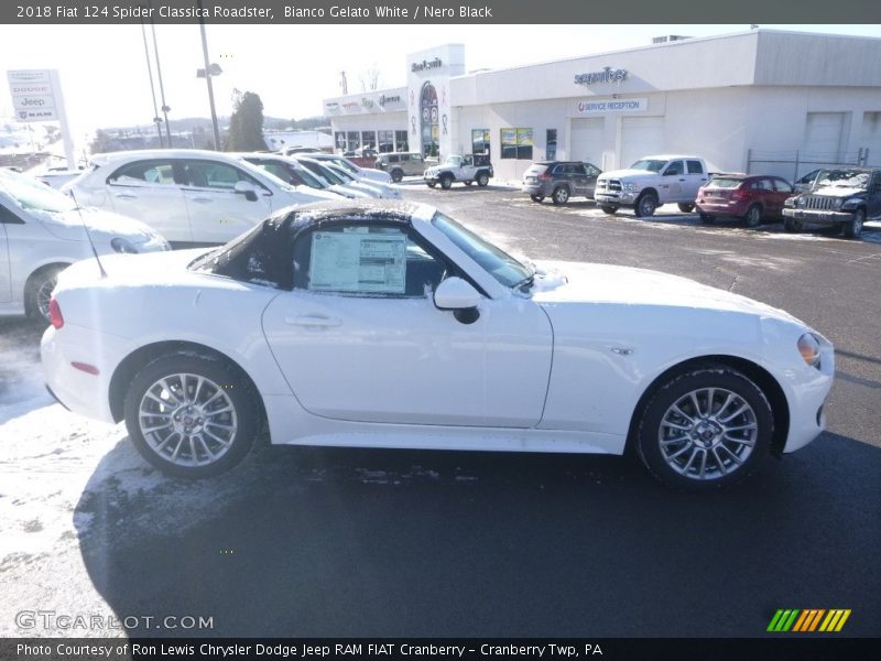 Bianco Gelato White / Nero Black 2018 Fiat 124 Spider Classica Roadster