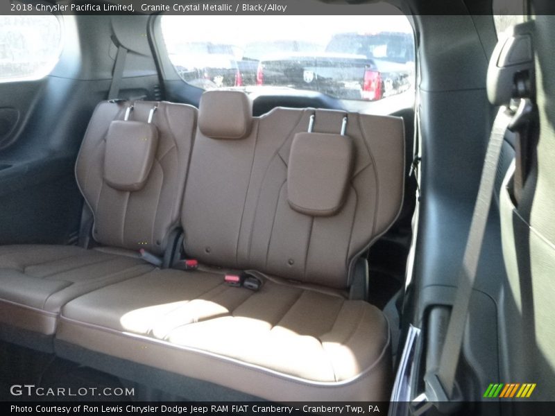 Granite Crystal Metallic / Black/Alloy 2018 Chrysler Pacifica Limited