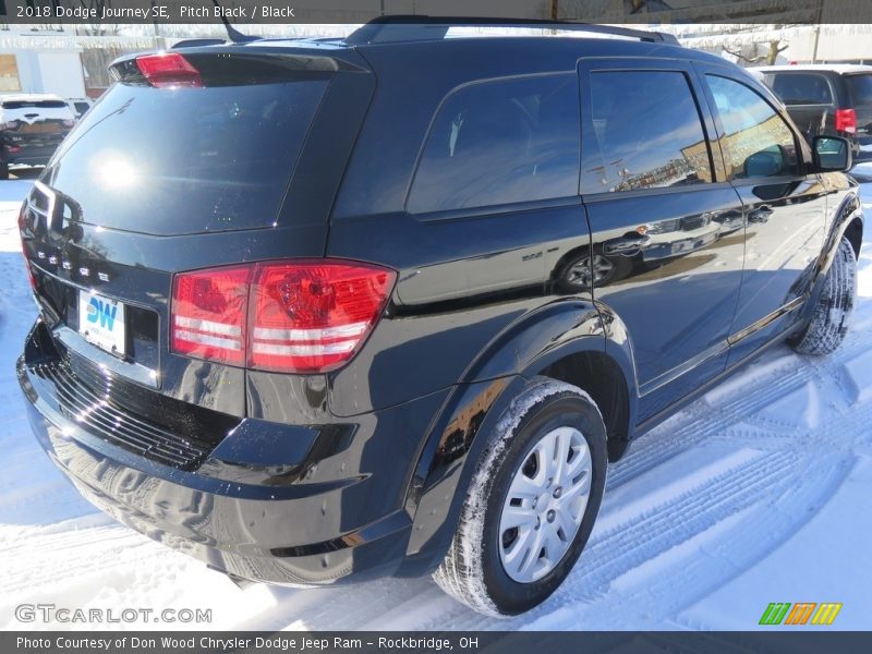 Pitch Black / Black 2018 Dodge Journey SE
