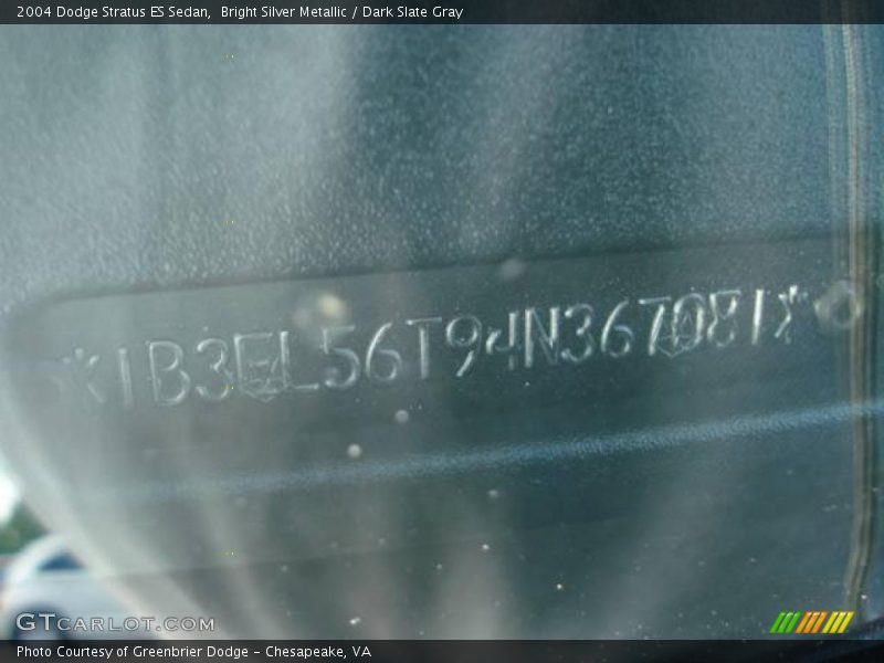 Bright Silver Metallic / Dark Slate Gray 2004 Dodge Stratus ES Sedan