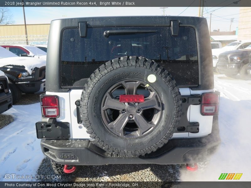 Bright White / Black 2018 Jeep Wrangler Unlimited Rubicon Recon 4x4