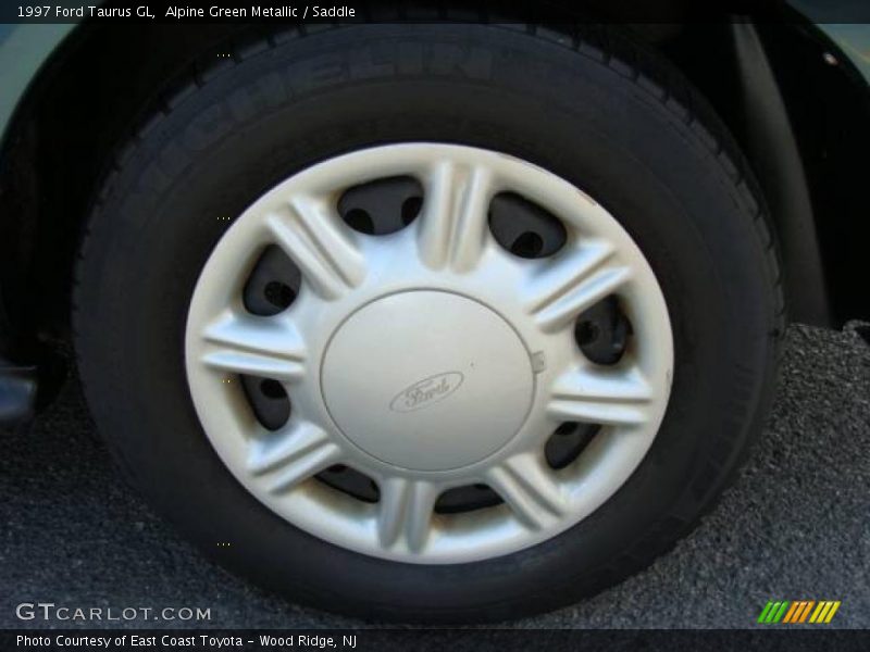 Alpine Green Metallic / Saddle 1997 Ford Taurus GL