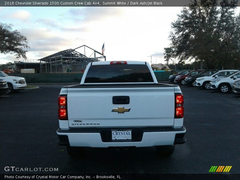 Summit White / Dark Ash/Jet Black 2018 Chevrolet Silverado 1500 Custom Crew Cab 4x4