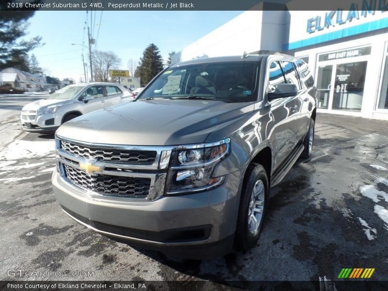 Pepperdust Metallic / Jet Black 2018 Chevrolet Suburban LS 4WD