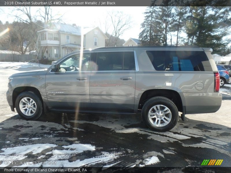 Pepperdust Metallic / Jet Black 2018 Chevrolet Suburban LS 4WD