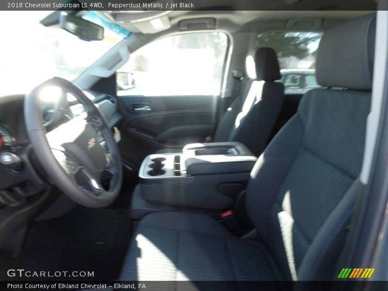Pepperdust Metallic / Jet Black 2018 Chevrolet Suburban LS 4WD
