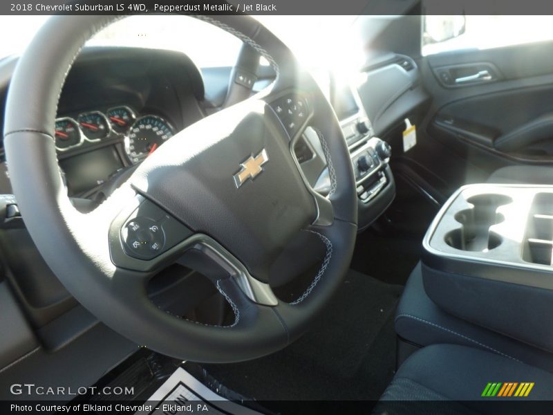 Pepperdust Metallic / Jet Black 2018 Chevrolet Suburban LS 4WD
