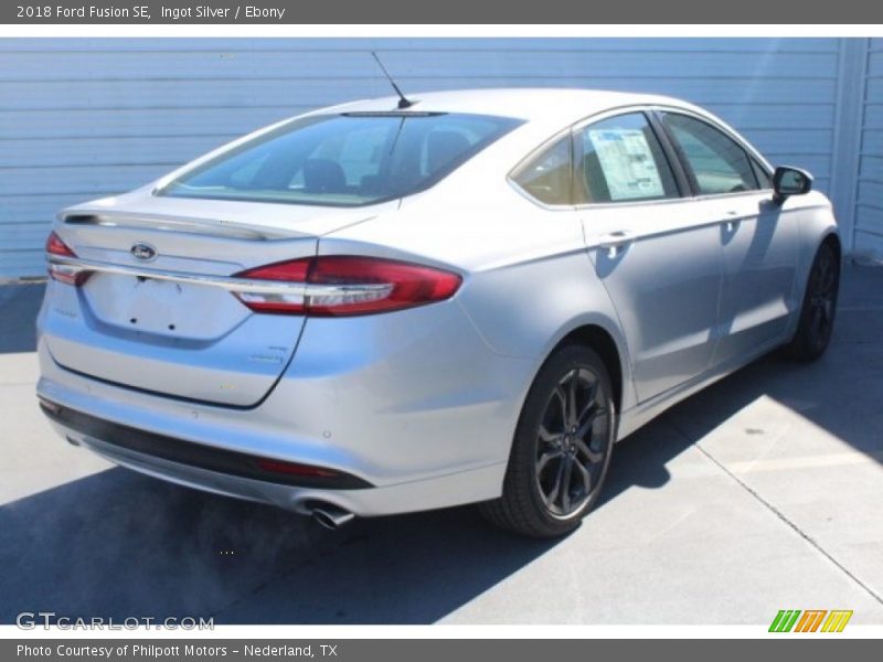 Ingot Silver / Ebony 2018 Ford Fusion SE