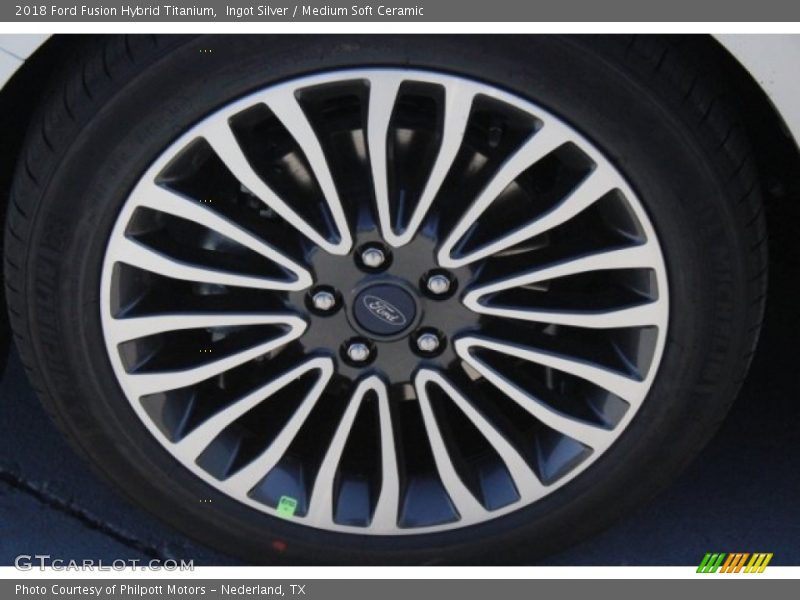Ingot Silver / Medium Soft Ceramic 2018 Ford Fusion Hybrid Titanium