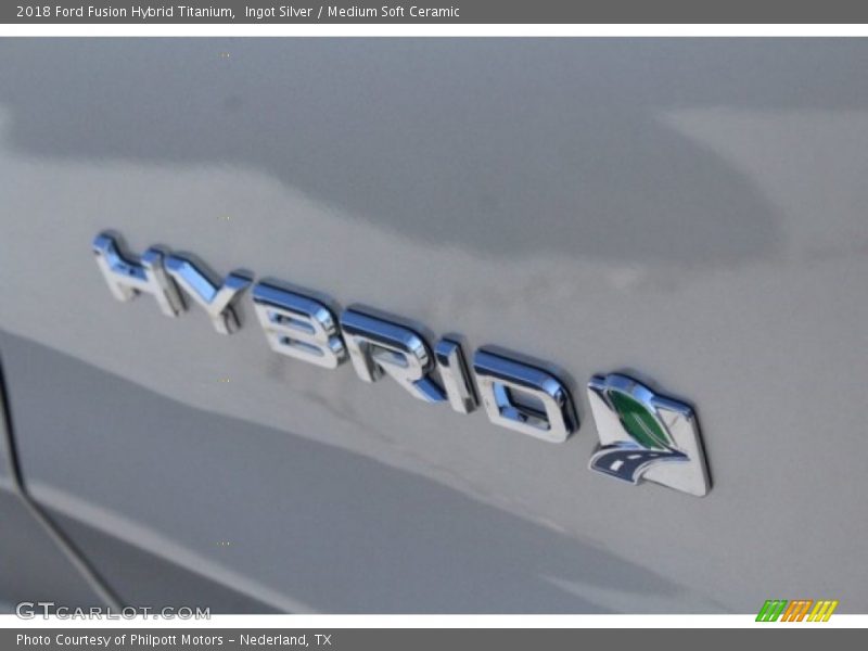 Ingot Silver / Medium Soft Ceramic 2018 Ford Fusion Hybrid Titanium