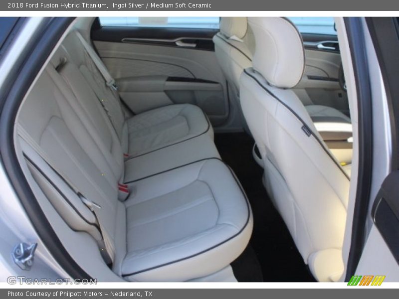 Ingot Silver / Medium Soft Ceramic 2018 Ford Fusion Hybrid Titanium
