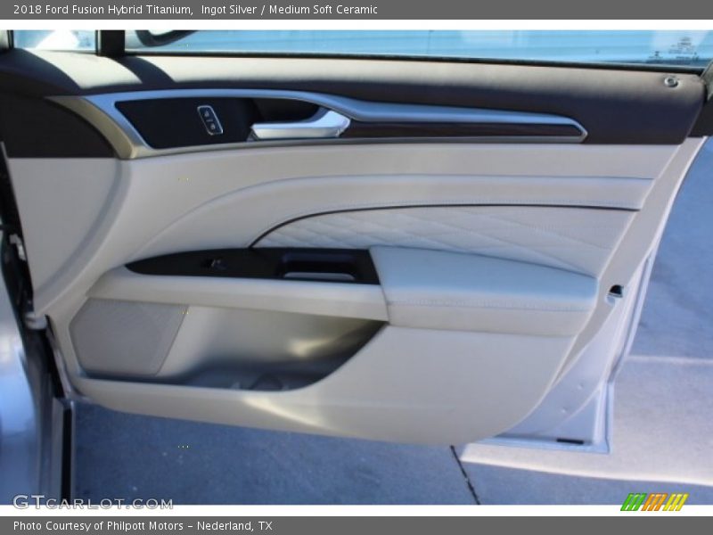 Ingot Silver / Medium Soft Ceramic 2018 Ford Fusion Hybrid Titanium