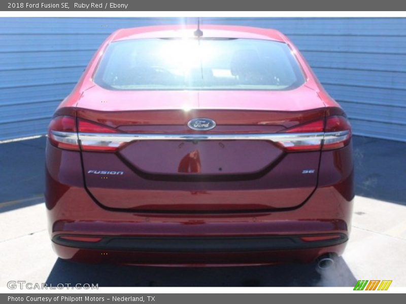 Ruby Red / Ebony 2018 Ford Fusion SE