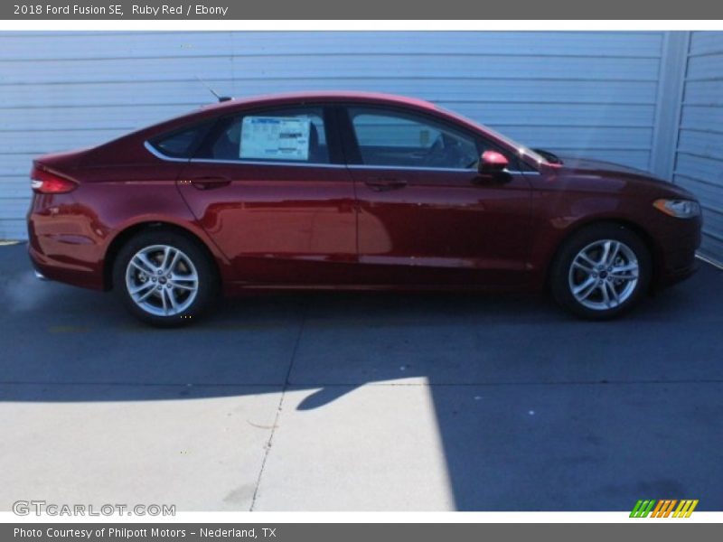 Ruby Red / Ebony 2018 Ford Fusion SE