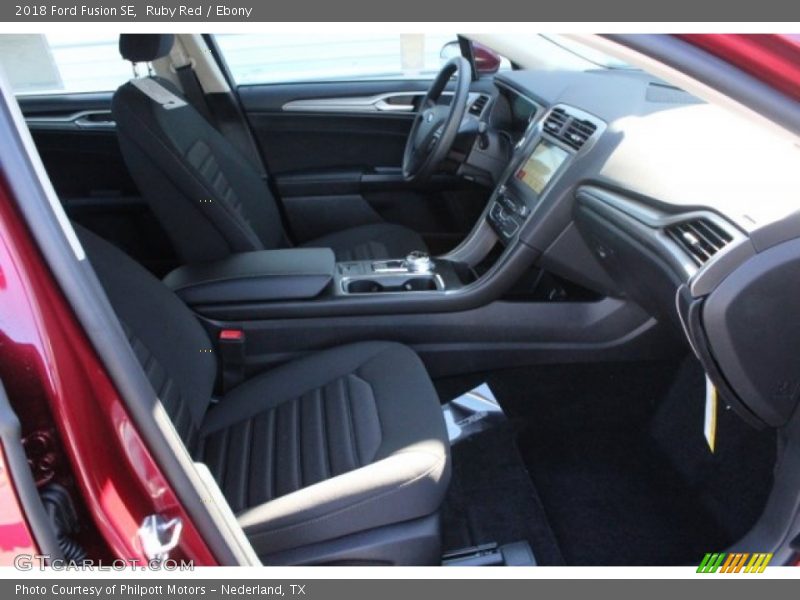 Ruby Red / Ebony 2018 Ford Fusion SE