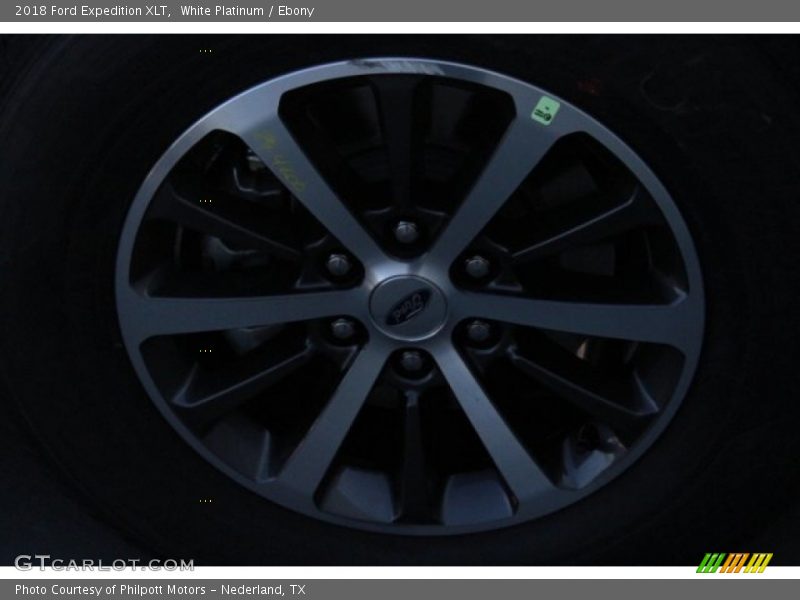 White Platinum / Ebony 2018 Ford Expedition XLT