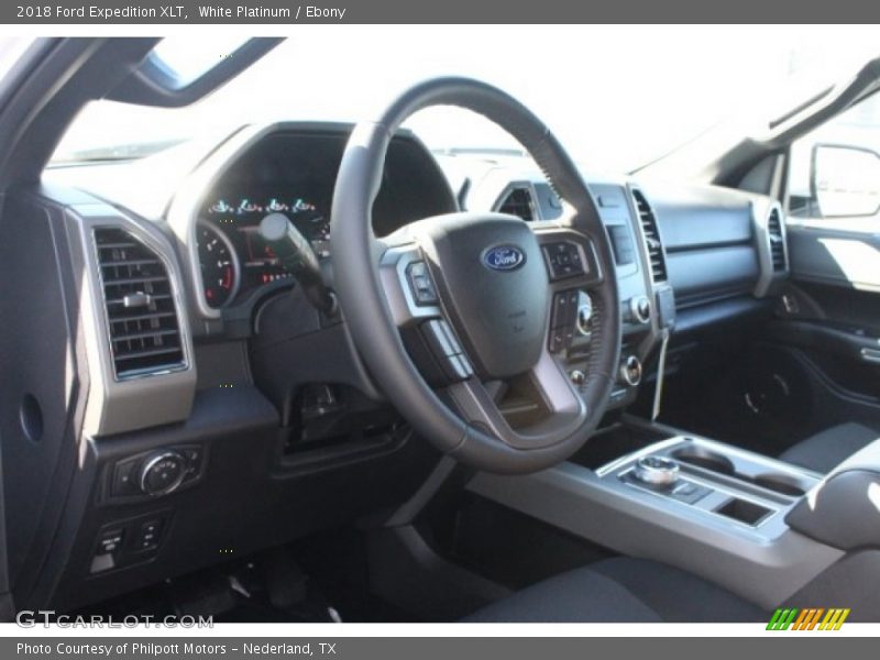 White Platinum / Ebony 2018 Ford Expedition XLT