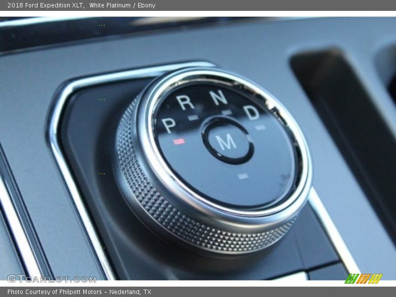 White Platinum / Ebony 2018 Ford Expedition XLT
