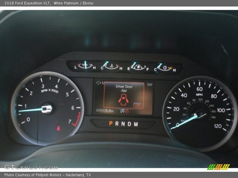 White Platinum / Ebony 2018 Ford Expedition XLT