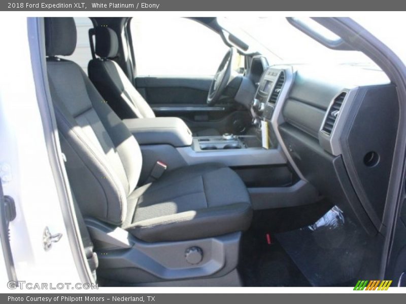 White Platinum / Ebony 2018 Ford Expedition XLT
