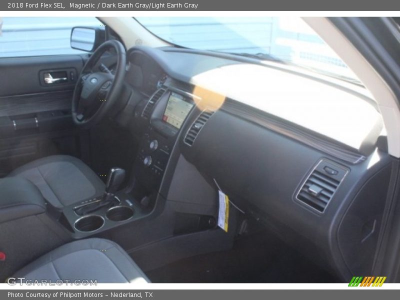 Magnetic / Dark Earth Gray/Light Earth Gray 2018 Ford Flex SEL