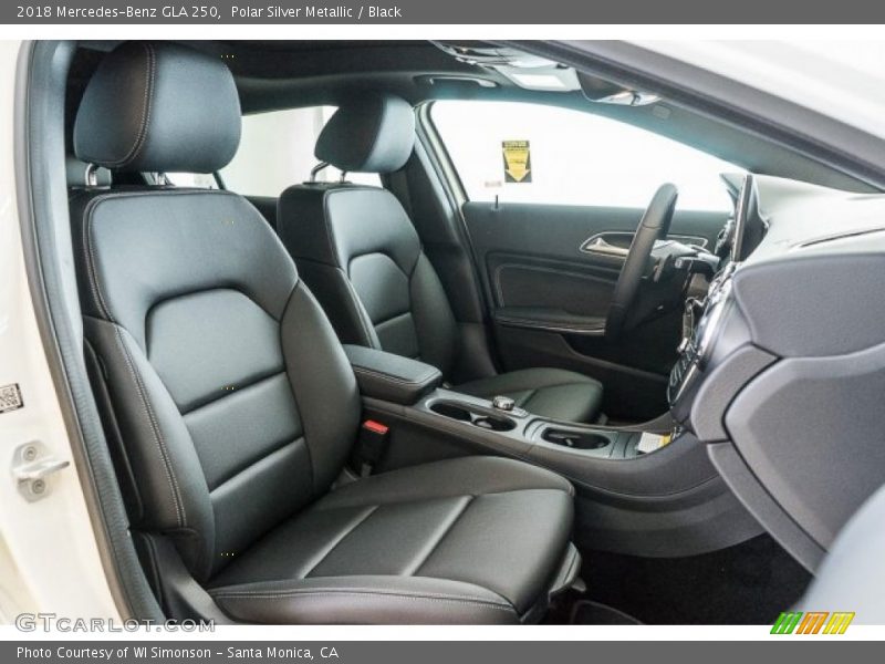 Polar Silver Metallic / Black 2018 Mercedes-Benz GLA 250