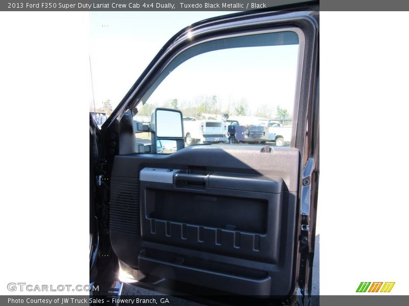 Tuxedo Black Metallic / Black 2013 Ford F350 Super Duty Lariat Crew Cab 4x4 Dually