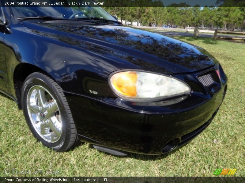 Black / Dark Pewter 2004 Pontiac Grand Am SE Sedan