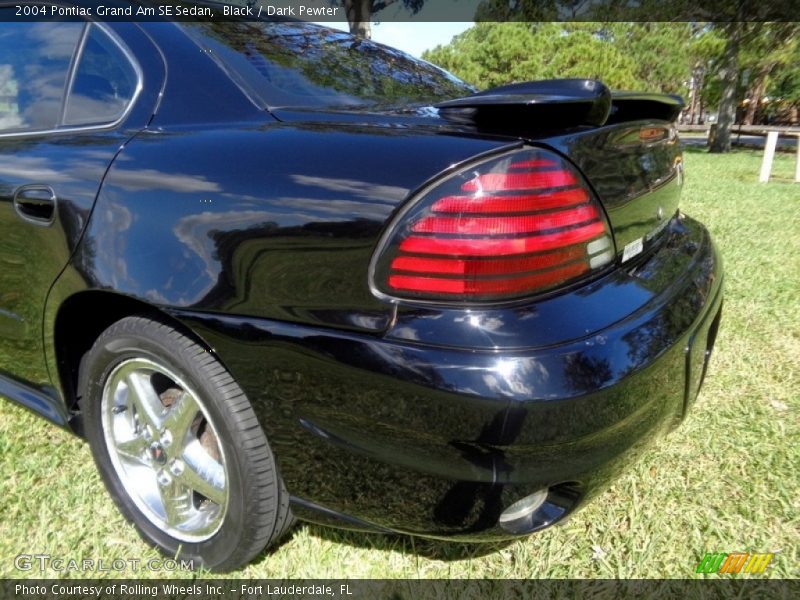 Black / Dark Pewter 2004 Pontiac Grand Am SE Sedan