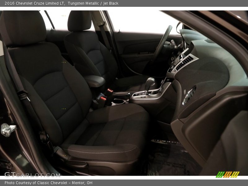 Tungsten Metallic / Jet Black 2016 Chevrolet Cruze Limited LT