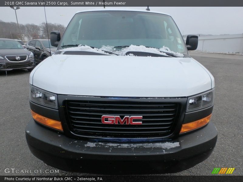 Summit White / Medium Pewter 2018 GMC Savana Van 2500 Cargo