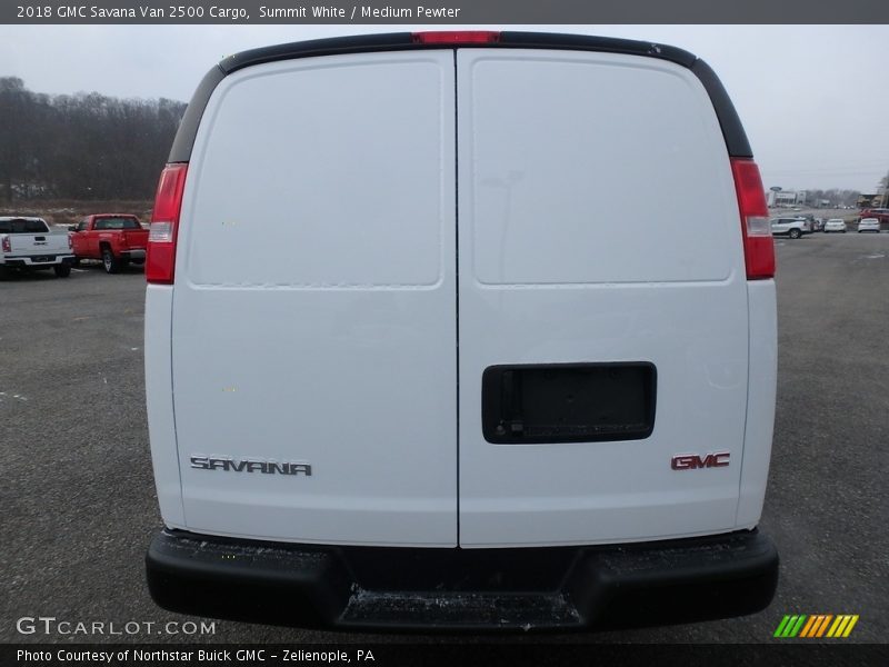 Summit White / Medium Pewter 2018 GMC Savana Van 2500 Cargo