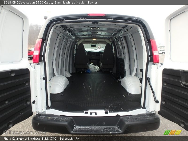  2018 Savana Van 2500 Cargo Trunk