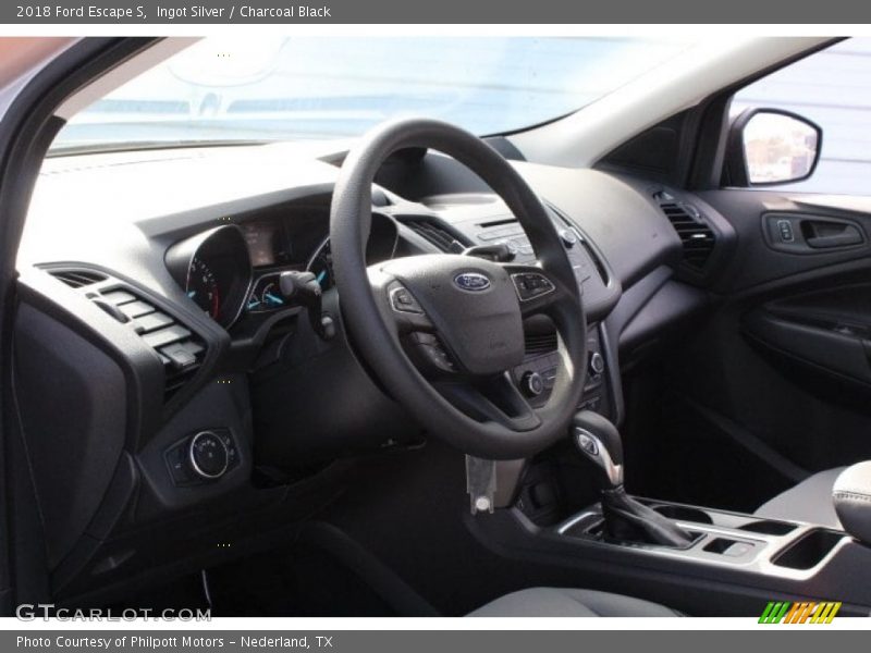 Ingot Silver / Charcoal Black 2018 Ford Escape S