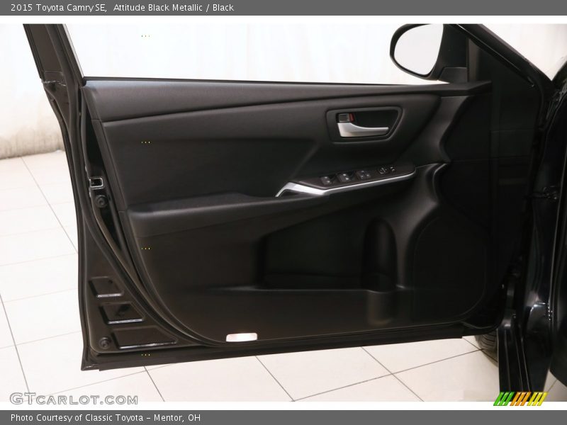 Attitude Black Metallic / Black 2015 Toyota Camry SE