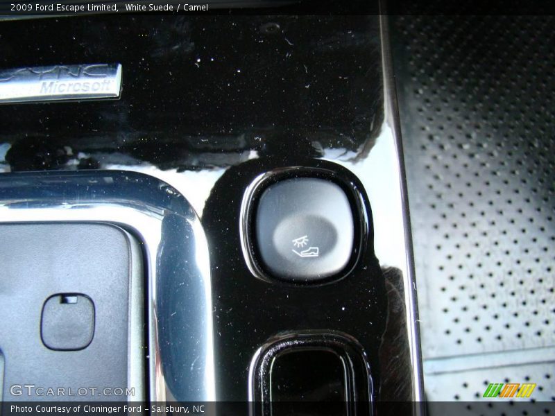 White Suede / Camel 2009 Ford Escape Limited