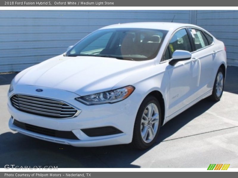 Oxford White / Medium Light Stone 2018 Ford Fusion Hybrid S