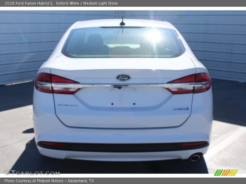 Oxford White / Medium Light Stone 2018 Ford Fusion Hybrid S